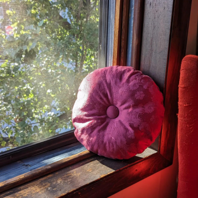 Round Damask and Brocade  Tufted Throw Pillows