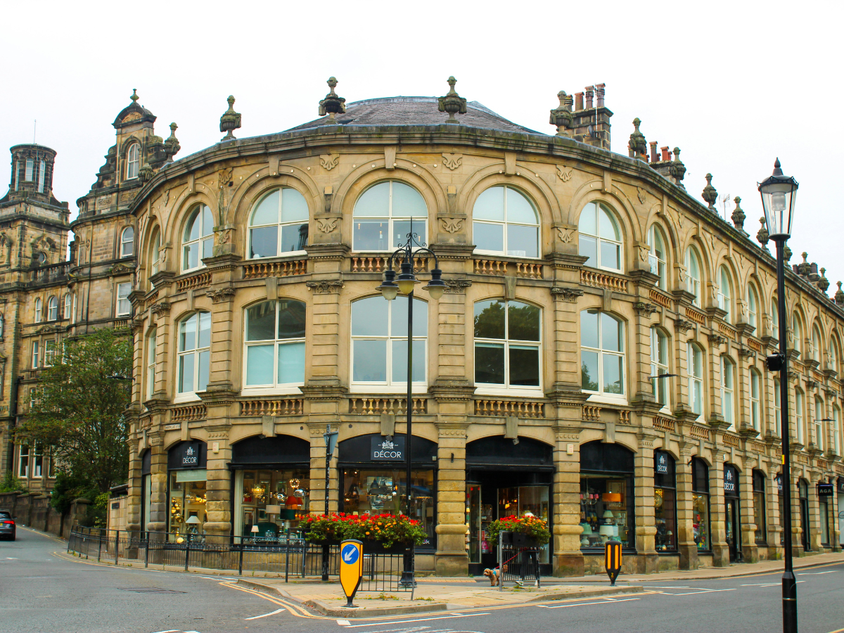 Harrogate in North Yorkshire, Englan, is the host town of The Home & Gift Festival annualy